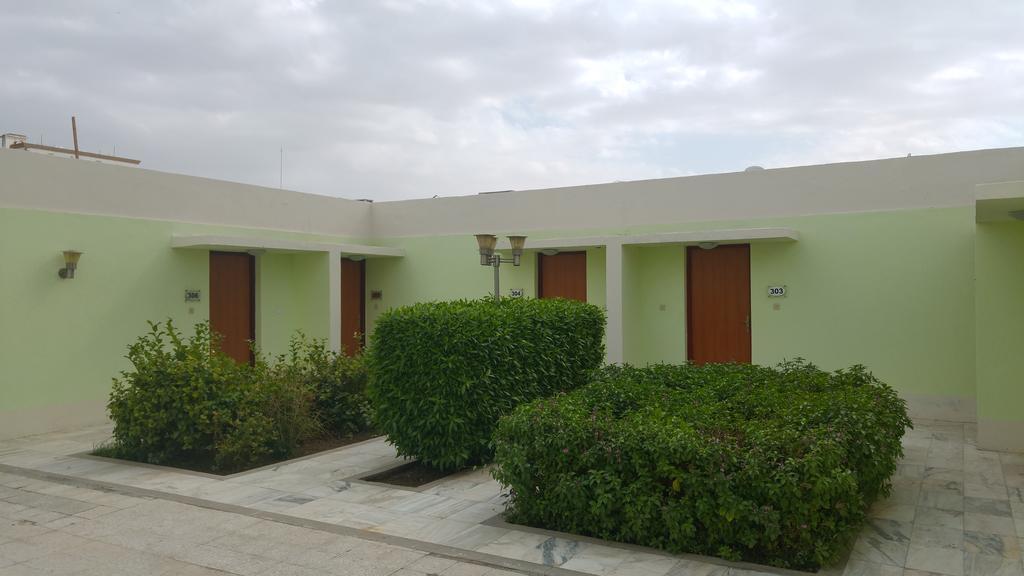 Al Waha Hotel Yidda Exterior foto